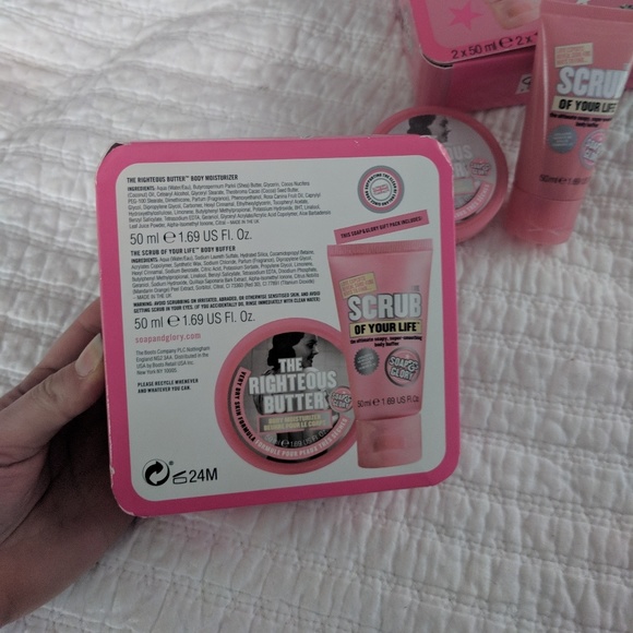 Soap and glory pink twice set - Picture 3 of 4